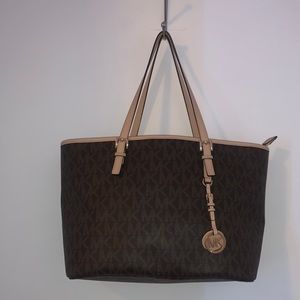 Michael Kors Bag: Michael Kors Jet Set Travel Tote